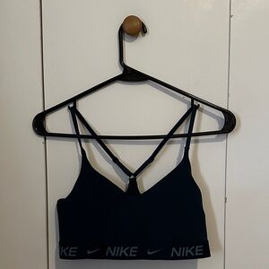NWOT Nike Women's Sports Bra